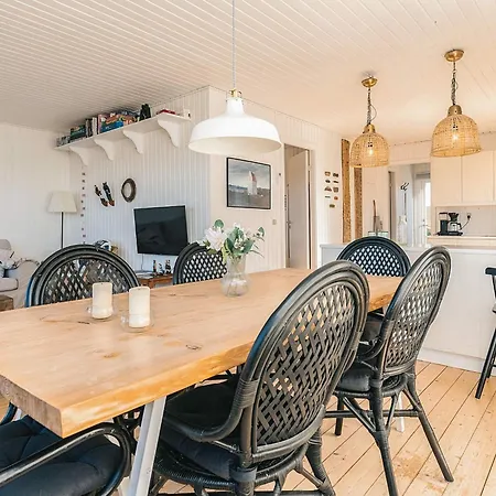 4 Star In * Skagen