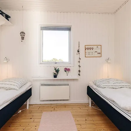 4 Star In * Skagen